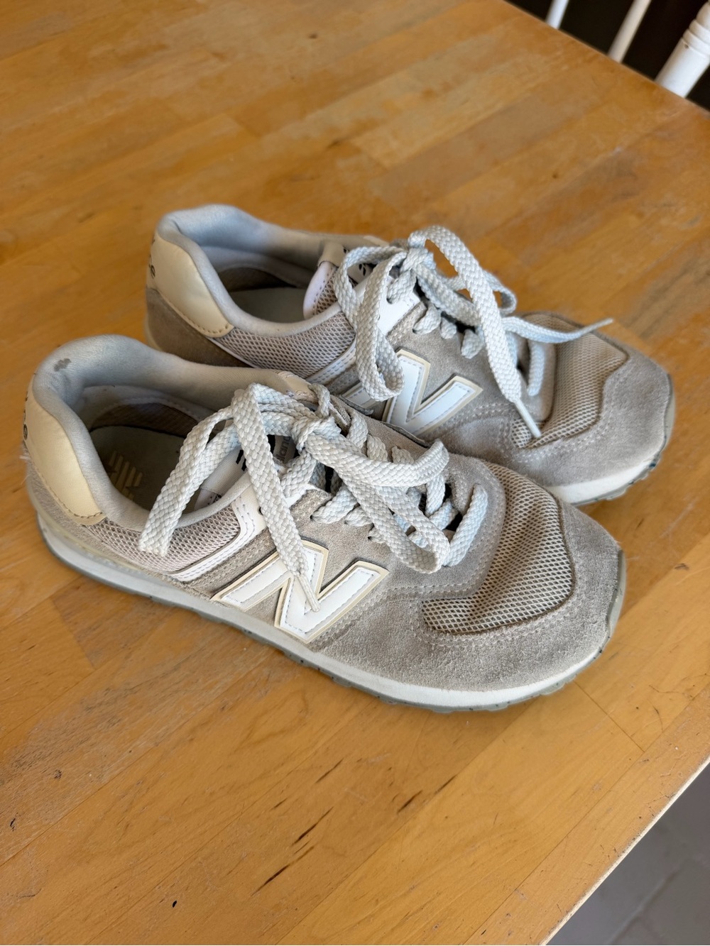 New Balance 574 - Gray + White